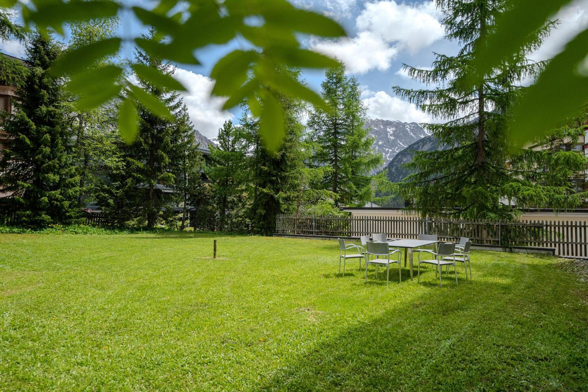 Haus Padrun 6 By Arosa Vacations Apartment Bagian luar foto